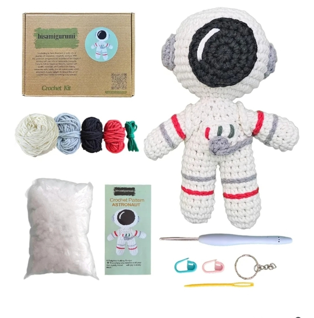 Astronaut Crochet Kit